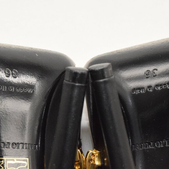 EUC Emilio Pucci 36 6M Black Leather Bootie Ankle Boots Heels Gold Turnlock Logo - Picture 9 of 16